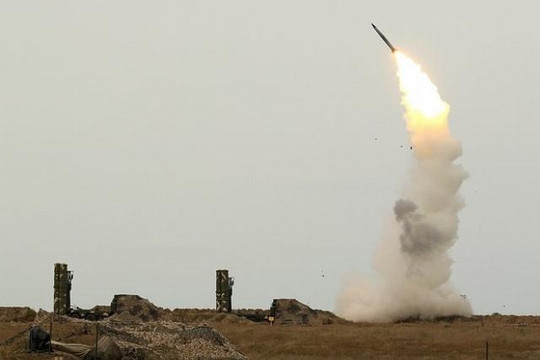 Thách thức về nguồn cung tên lửa cho hệ thống S-300 của Ukraine
