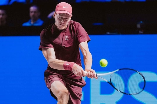 Lịch thi đấu tennis hôm nay: Sinner thống trị, Alcaraz nỗ lực bám đuổi