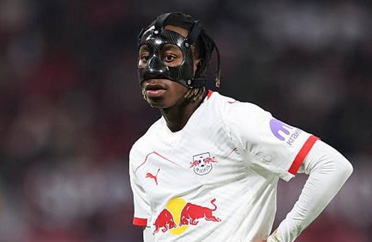 Yan Diomande: Mảnh ghép để Arsenal vô địch Ngoại hạng Anh