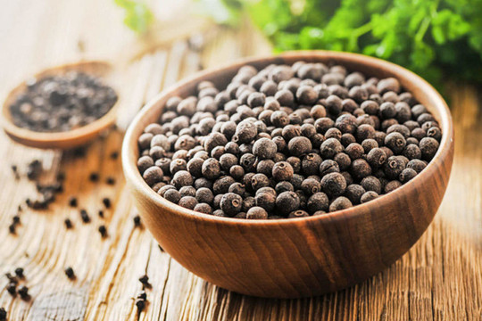 Giá tiêu hôm nay 22/12: Cao nhất đạt 149.000 đồng/kg