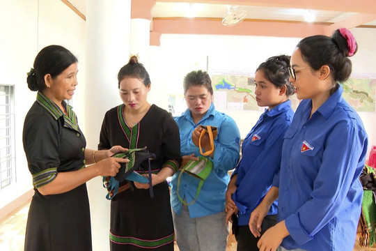 Nhân Cơ nâng chất nông thôn mới theo chiều sâu