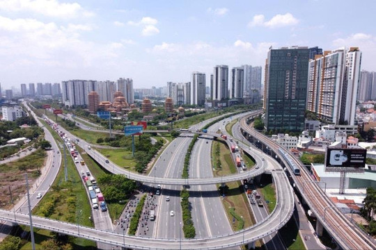 Thí điểm cơ chế, chính sách đặc thù phát triển 3 thành phố lớn