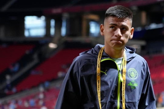 Man City điều chuyển thần đồng Claudio Echeverri sang Girona