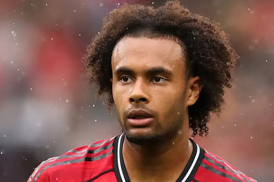 Joshua Zirkzee và nghịch lý 'tù nhân' tại Old Trafford