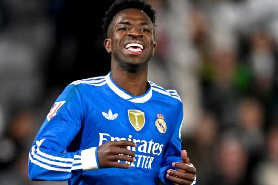 Liverpool nhắm Vinicius Junior: Giải pháp tối ưu cho hàng công Arne Slot