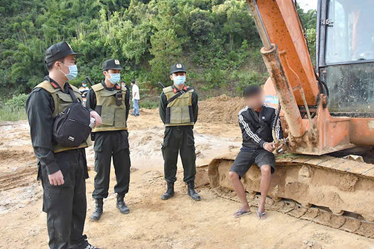 Siết chặt quản lý tài nguyên ở các xã vùng đồng bào DTTS