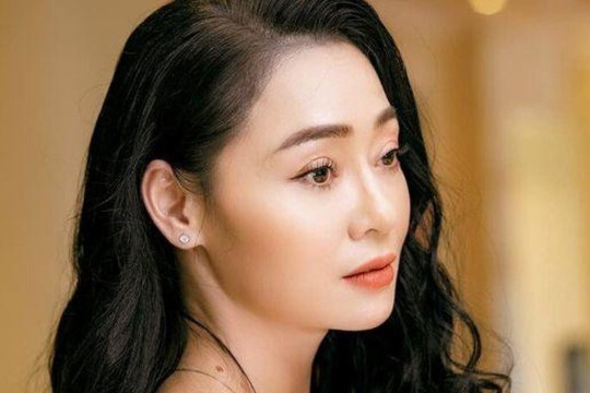 Diễn viên Mai Huê: Nàng tiểu Lê Khanh và 20 năm làm tiếp viên hàng không