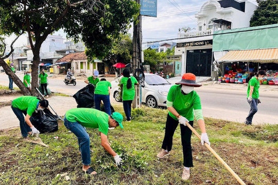 “Green Action” to Protect the Coastal Tourism Environment of Tien Thanh