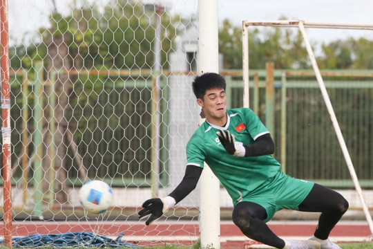 U23 Việt Nam lo lắng với chấn thương của thủ môn Trung Kiên