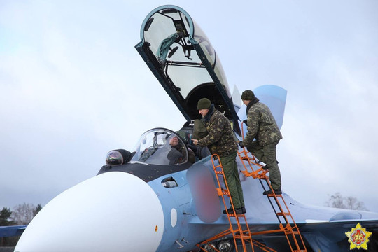 Nga bàn giao thêm tiêm kích Su-30SM2 cho Belarus