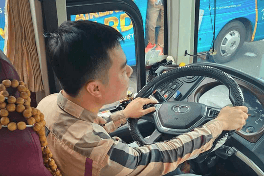 Lái xe buýt, xe trên 29 chỗ không được quá 57 tuổi