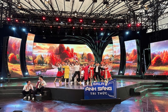 Gala Ánh sáng tri thức 2025: Tôn vinh trí tuệ Việt Nam