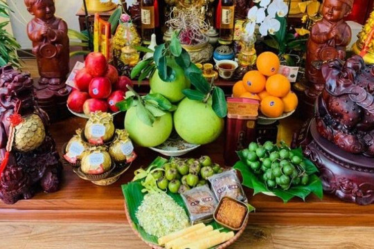 Mẹo chọn bánh kẹo cúng Phật đúng nghi lễ và trang nghiêm