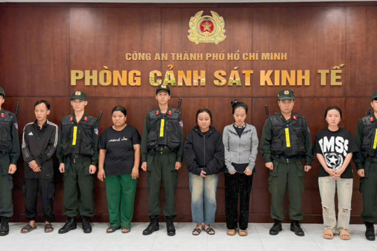TP.HCM: Triệt phá cơ sở sản xuất hàng trăm nghìn chai dầu gió giả
