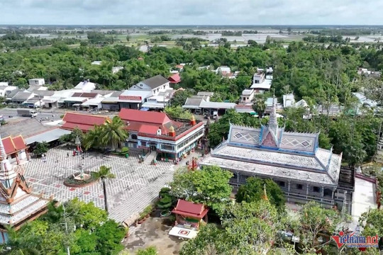 Chùa Chén Kiểu: Tuyệt tác kiến trúc từ mảnh sành sứ tại Cần Thơ