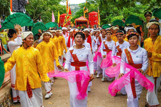 Xuân về trên miền Chăm
