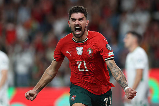 Liverpool và cơ hội chiêu mộ Ruben Neves: Khi chuyên môn hòa quyện cùng cảm xúc tại Anfield