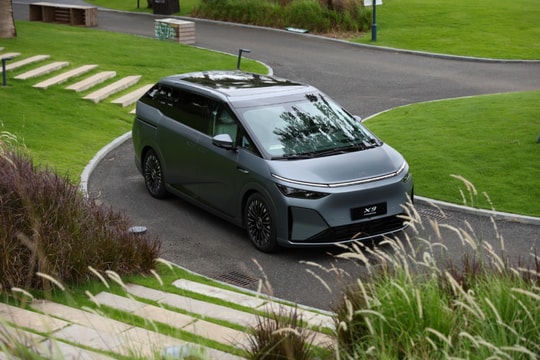 Xpeng X9: Công nghệ Snow Mode và hệ thống kiểm soát lực kéo nhanh gấp 20 lần xe xăng