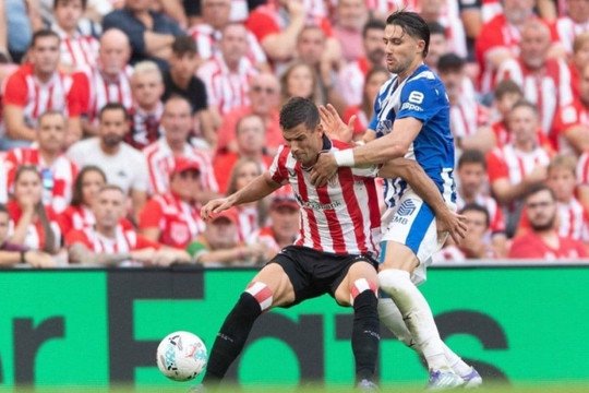Deportivo Alaves khủng hoảng hàng thủ vì án phạt của Facundo Garces