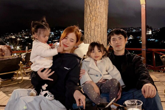 Gia đình Đông Nhi nghỉ dưỡng tại Đà Lạt: Ái nữ Winnie gây chú ý với ngoại hình vượt trội