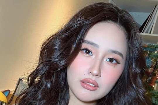 Hoa hậu Mai Phương Thúy cảnh báo bị hack tài khoản Facebook cá nhân