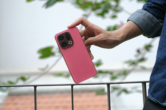 Lộ diện OPPO Find X9s: Chip Dimensity 9500+, pin 7,000mAh và hệ thống camera 200MP siêu khủng