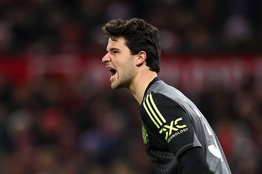 Chấm điểm Man Utd hòa Wolves: Lammens cứu thua xuất sắc, Sesko gây thất vọng tại Old Trafford