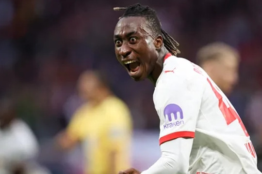 Yan Diomande: Mũi khoan 70 triệu euro giải cứu hàng công Manchester United
