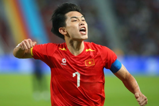 Nguyễn Đình Bắc và HLV Kim Sang Sik thống trị giải thưởng Thể thao tiêu biểu 2025