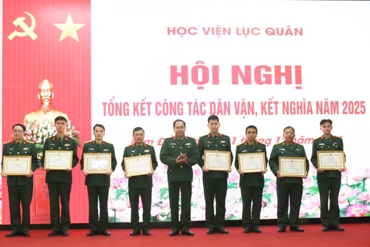 Học viện Lục quân triển khai hiệu quả công tác dân vận, củng cố thế trận lòng dân