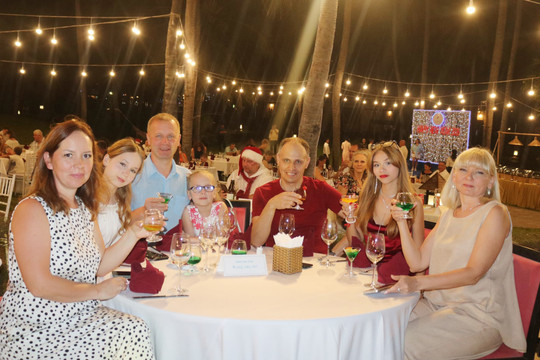 International Visitors Ring In the New Year with Memorable Experiences in Mui Ne