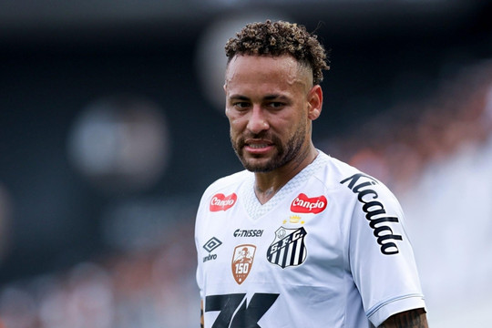 Tin chuyển nhượng 1/1: Neymar chốt tương lai tại Santos, Chelsea ra tối hậu thư cho Enzo Maresca