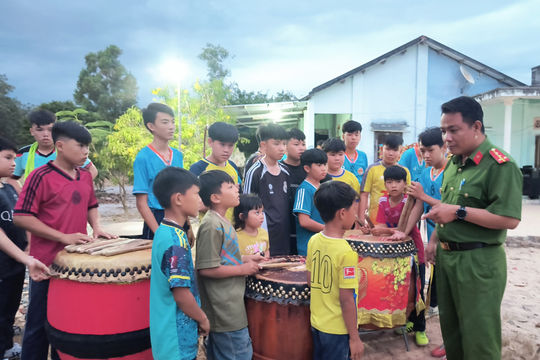Từ sân chơi bổ ích đến cầu nối tuyên truyền pháp luật