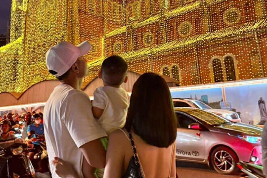 Siêu mẫu Vĩnh Thụy lần đầu hé lộ con trai và dàn sao Việt đón năm mới 2026