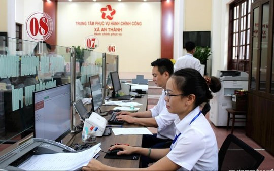 Hiểu thế nào về điều kiện 5 năm công tác khi tiếp nhận công chức?