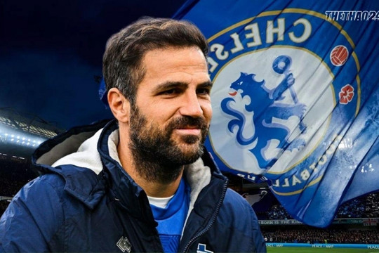 Cesc Fabregas chính thức lên tiếng về tin đồn dẫn dắt Chelsea