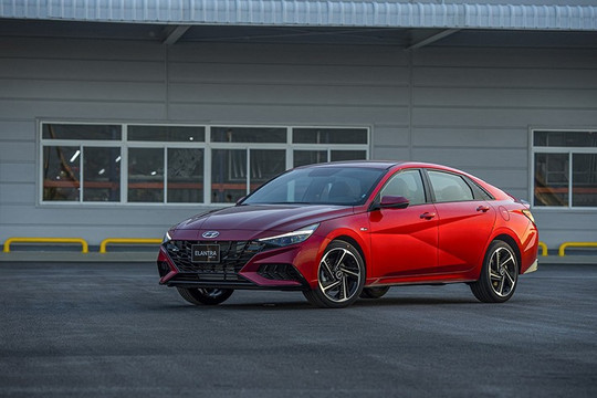 Giá xe Hyundai Elantra 2026: Cập nhật bảng giá lăn bánh và thông số kỹ thuật mới nhất