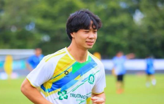Công Phượng tái xuất: 'Quân bài tẩy' của CLB Đồng Nai trước ngày giải Hạng Nhất trở lại
