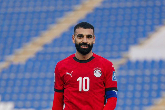 Mohamed Salah gây sốc khi tìm đường rời Liverpool để gia nhập Real Madrid