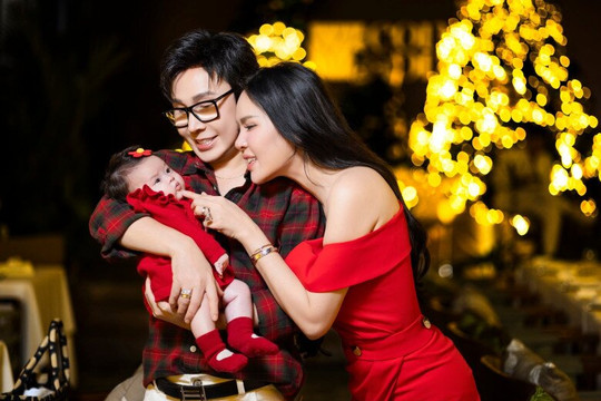 Con gái Phương Lê và NSƯT Vũ Luân gây chú ý với khoảnh khắc méc bố đầy lanh lợi