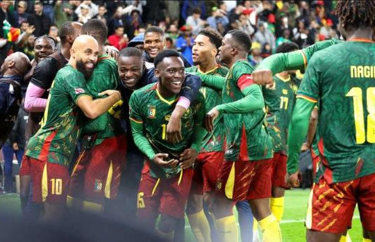 Cameroon hạ gục Nam Phi 2-1: Bản lĩnh Sư tử bất khuất lên tiếng tại vòng 1/16 AFCON