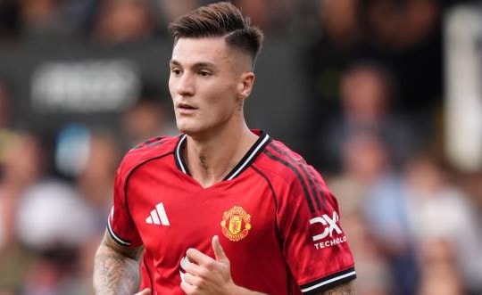 Nỗi đau từ 'canh bạc' 74 triệu bảng: Man United và bài học chuyển nhượng đắt giá