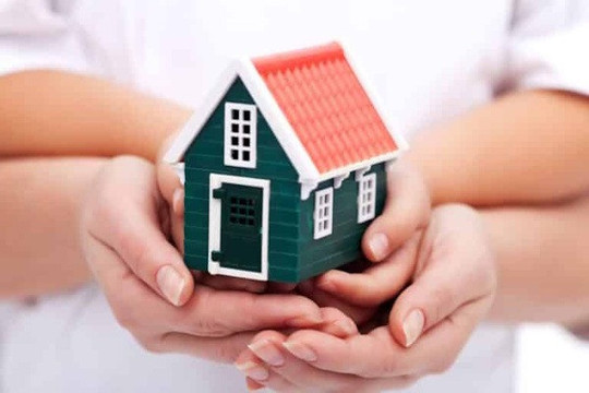 Quy định mới về đứng tên sổ đỏ: Không giới hạn độ tuổi và cách ghi tên vợ chồng