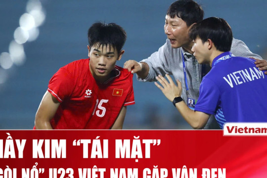 Huấn luyện viên Kim Sang-sik thất thần khi học trò cưng dính vận đen trước giờ G