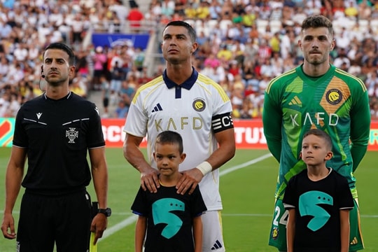 West Ham hỏi mua Bento: Cristiano Ronaldo sắp mất người gác đền số một tại Al Nassr