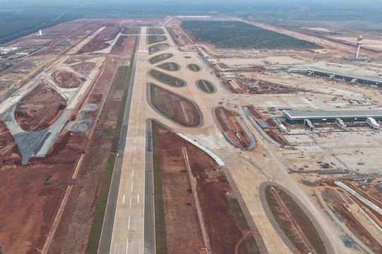 Sân bay Long Thành tăng tốc thi công xuyên Tết hướng tới vận hành trong năm 2026