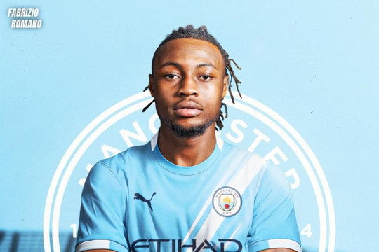 Tin chuyển nhượng 7/1: MU tìm HLV tạm quyền, Man City chốt tân binh 65 triệu bảng