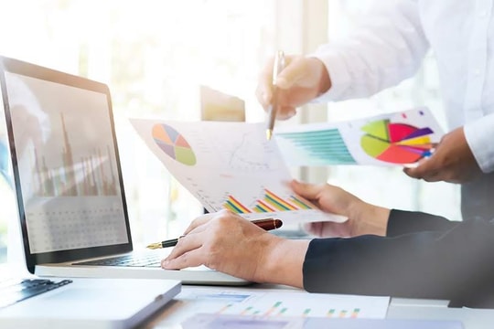 DN thuộc diện lập báo cáo tài chính hợp nhất, xác định tổng doanh thu thế nào?