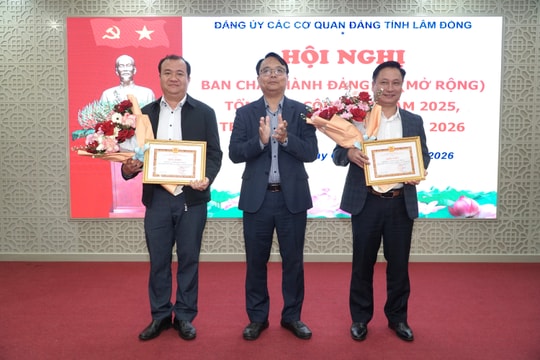 Đảng ủy các cơ quan Đảng tỉnh Lâm Đồng hoàn thành và vượt các chỉ tiêu năm 2025