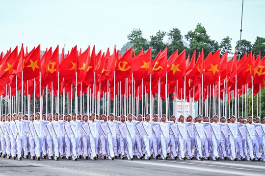 Vai trò chủ thể, vị trí trung tâm của nhân dân